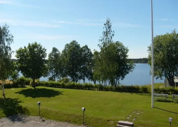 Utsikt mot havet vid Vandrarhemmet Bruksgården i Hörnefors